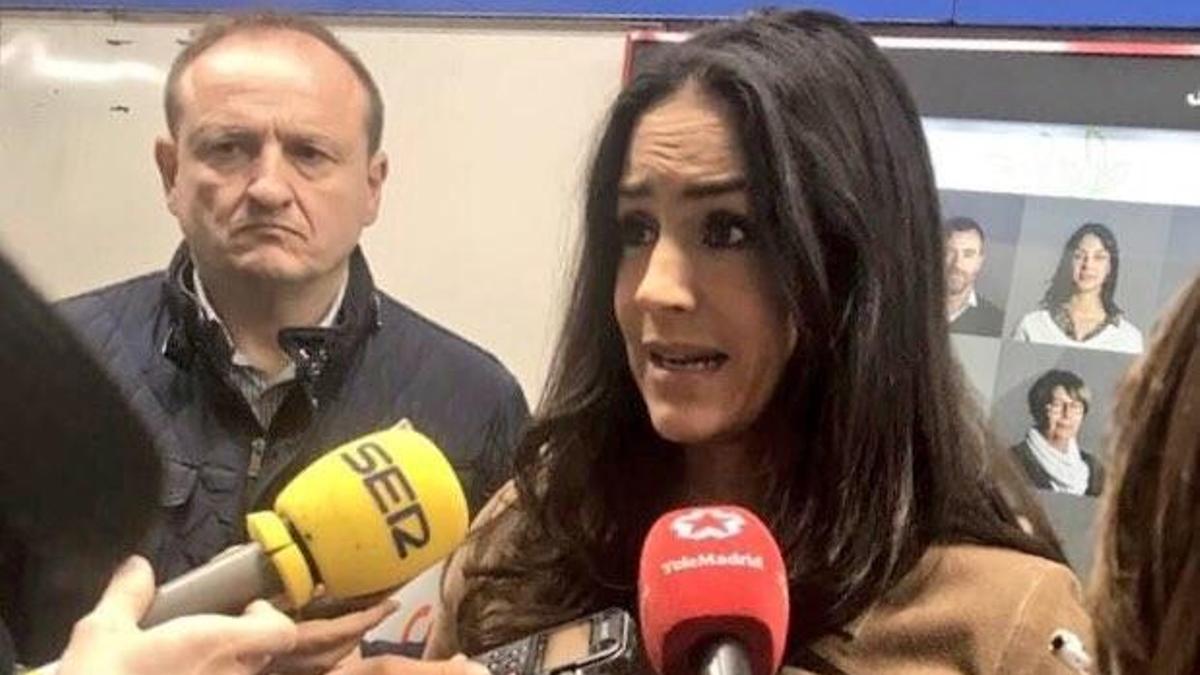 Begoña Villacís atiende a los medios de comunicación