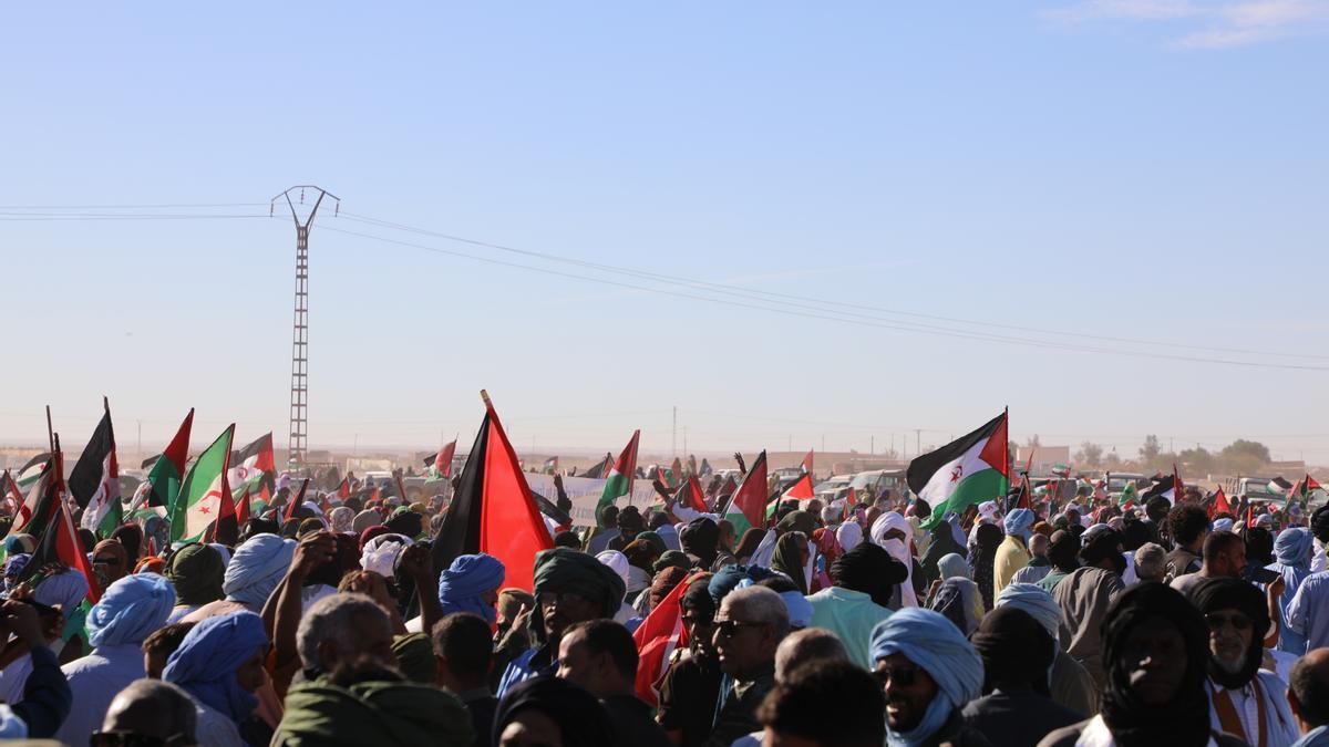 Los campamentos de refugiados saharauis de la región argelina de Tinduf registraron masivas manifestaciones, 27 de octubre de 2025.