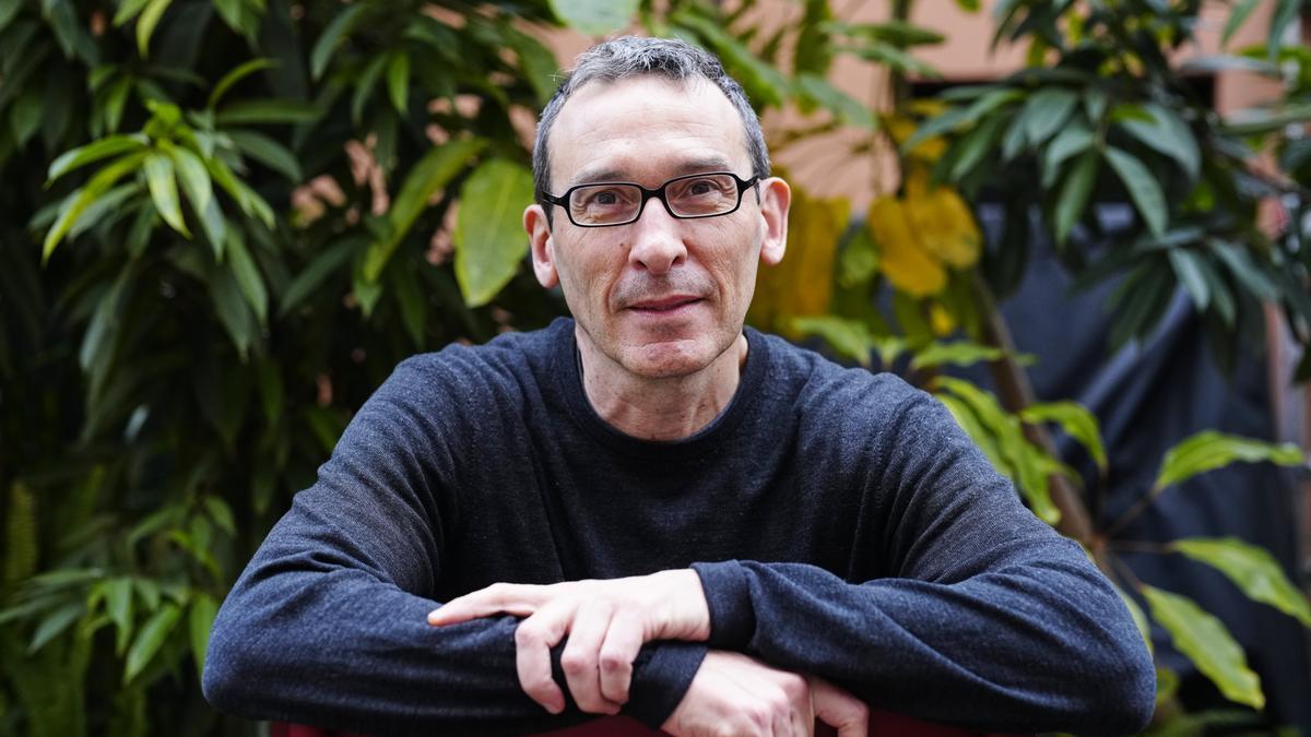 César Rendueles, sociólogo experto en redes sociales y titular del Consejo Superior de Investigaciones Científicas (CSIC), publica 'Redes vacías'.