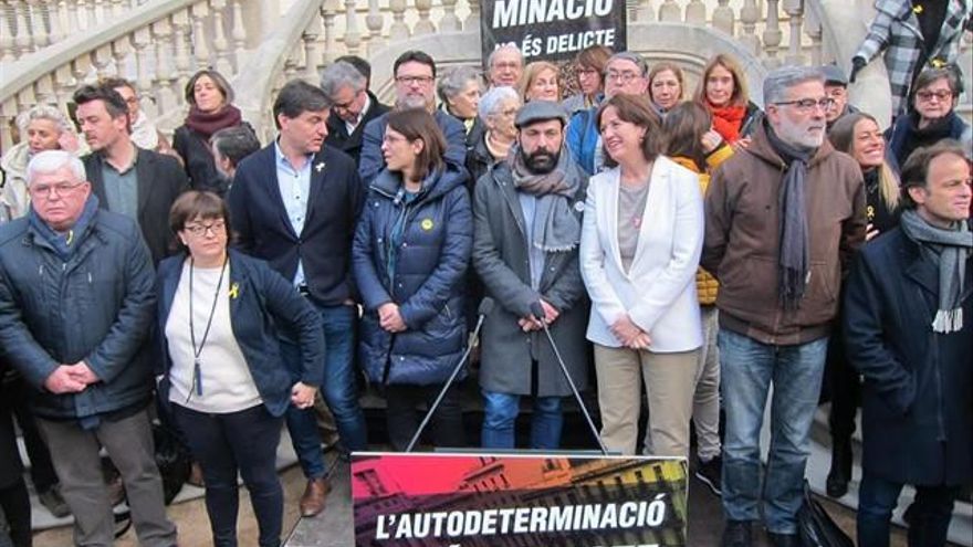 Anuncia otras protestas en Catalunya el 12 y el 16 de febrero y llama a la huelga general el 21