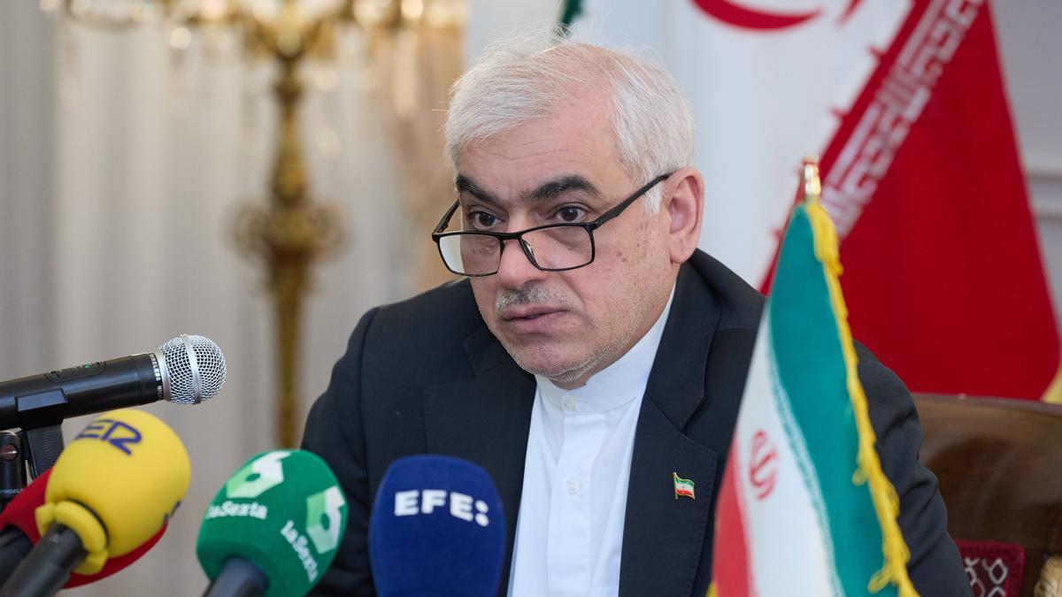 El embajador de la República Islámica de Irán en Madrid, Dr. Reza Zabib, durante una rueda de prensa, en la Embajada de Irán, a 15 de abril de 2024, en Madrid (España)