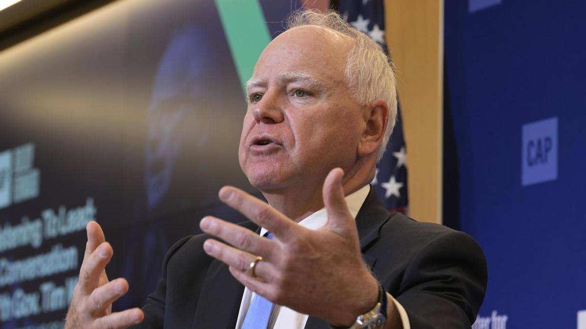 El gobernador de Minesota y candidato vicepresidencial demócrata en las pasadas elecciones, Tim Walz.