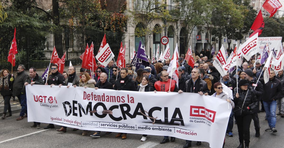 Castilla y León sale a la calle para denunciar los "ataques" de Vox a ...