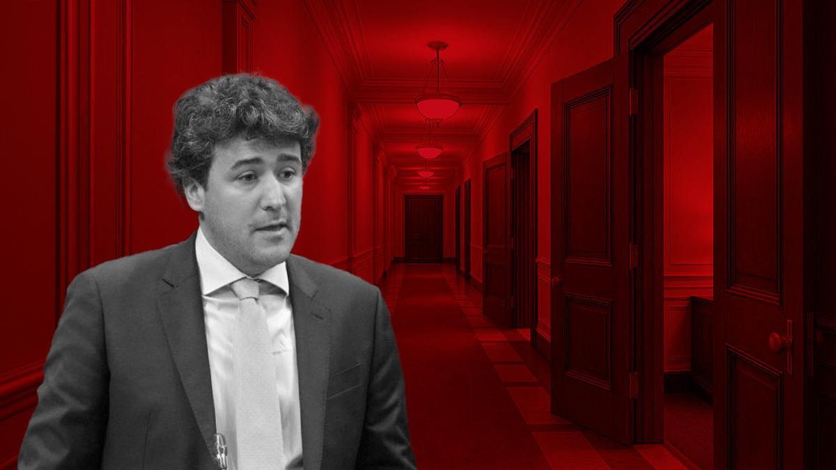 Ángel López Maraver, un cazador que lleva el día a día de Abascal pero sin influencia dentro de Vox