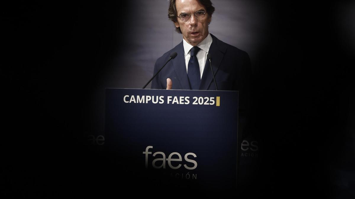 FAES, Aznar y el candidato fantasma