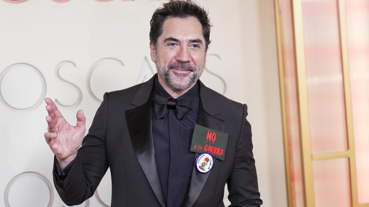 El actor Javier Bardem llega a la alfombra roja de la 98.ª ceremonia anual de los Premios Óscar.