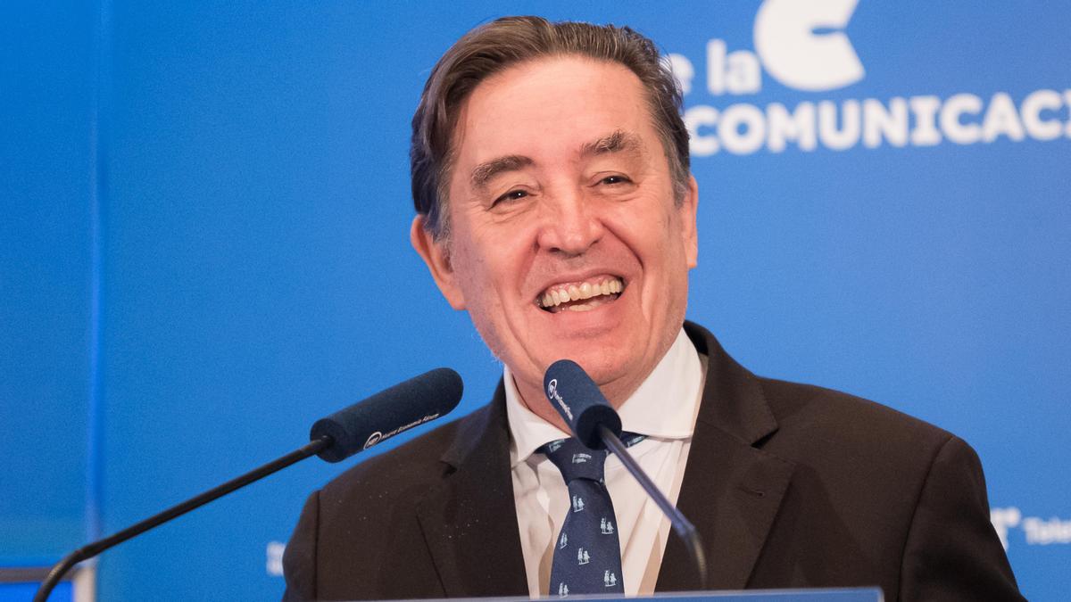 El director del Instituto Cervantes, Luis García Montero, interviene en un desayuno informativo del Foro Nueva Comunicación.