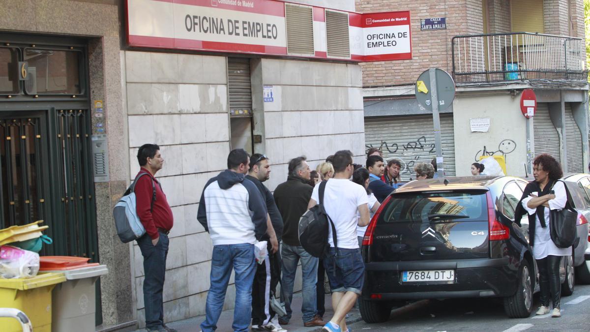 El empleo extranjero rompe la barrera de los tres millones con 73.524 afiliados más en mayo