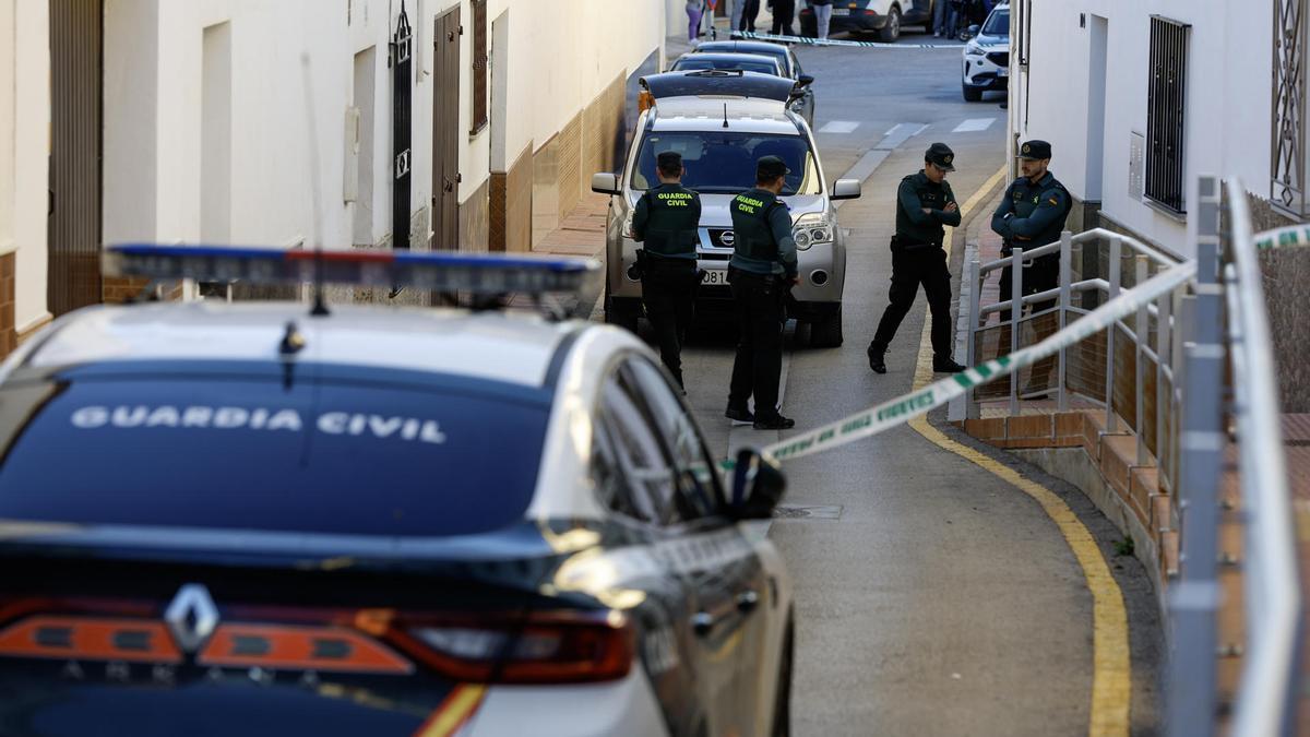 Detenido un hombre tras acuchillar a su expareja de 35 años, que se encuentra en estado grave