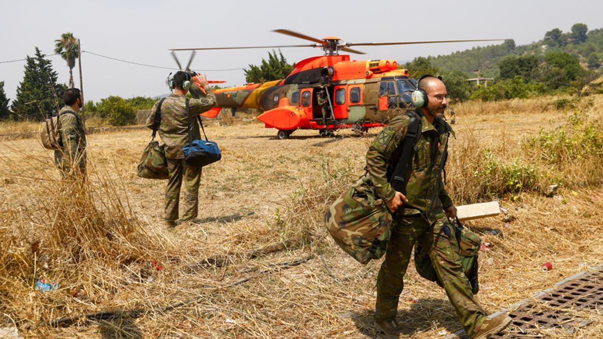 El incendio de Paüls (Tarragona) detona bombas desperdigadas de la Guerra Civil