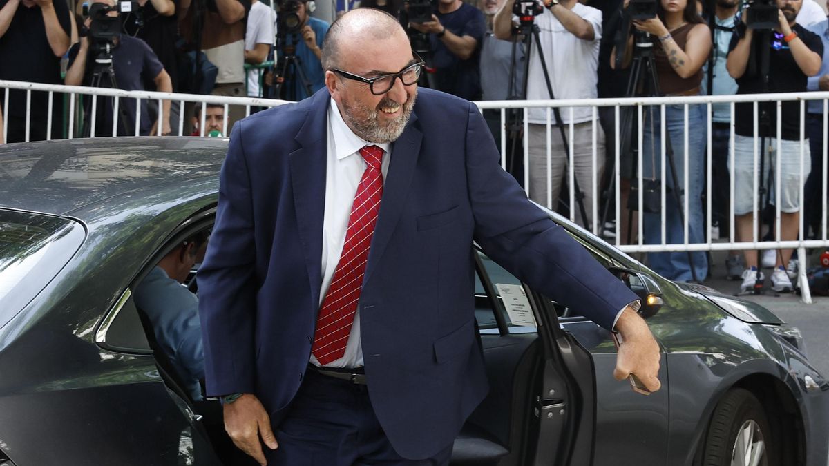 El juez mantiene imputado a Koldo García en el caso de las mascarillas de la Audiencia