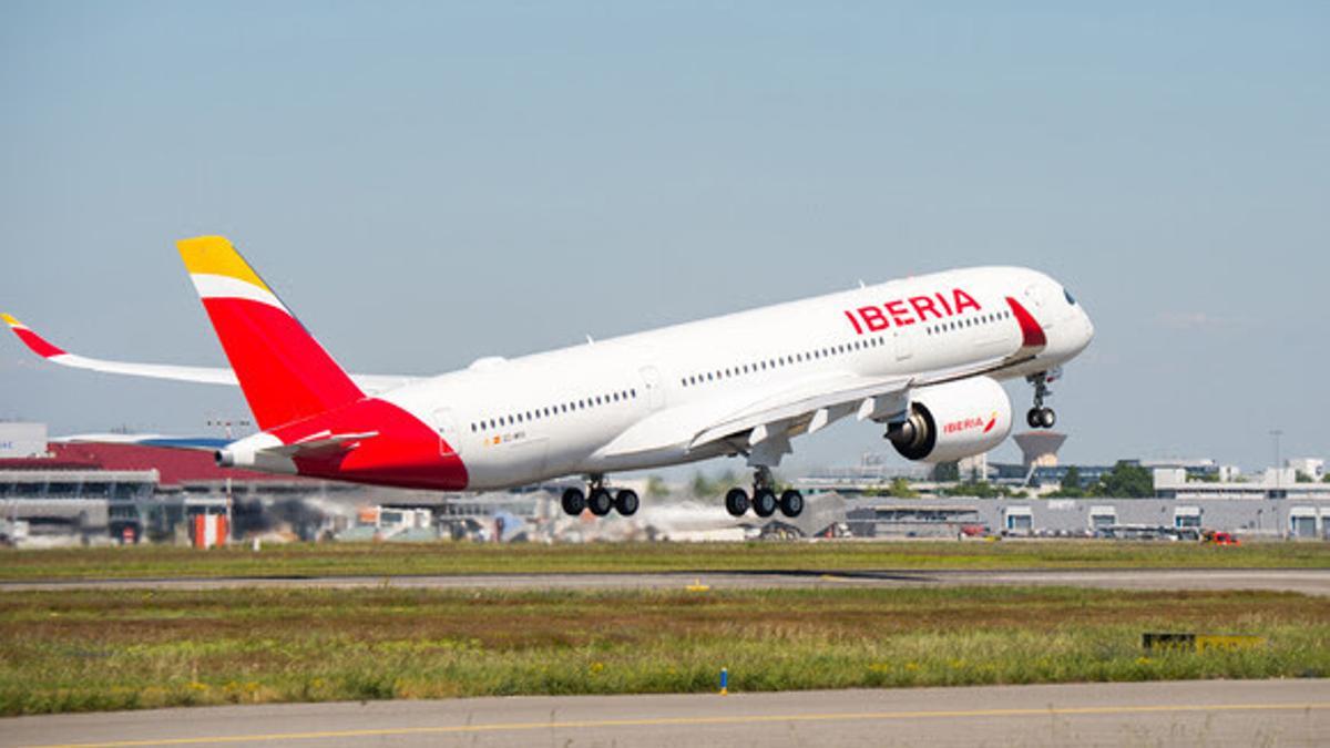 Facua denuncia a Iberia por 