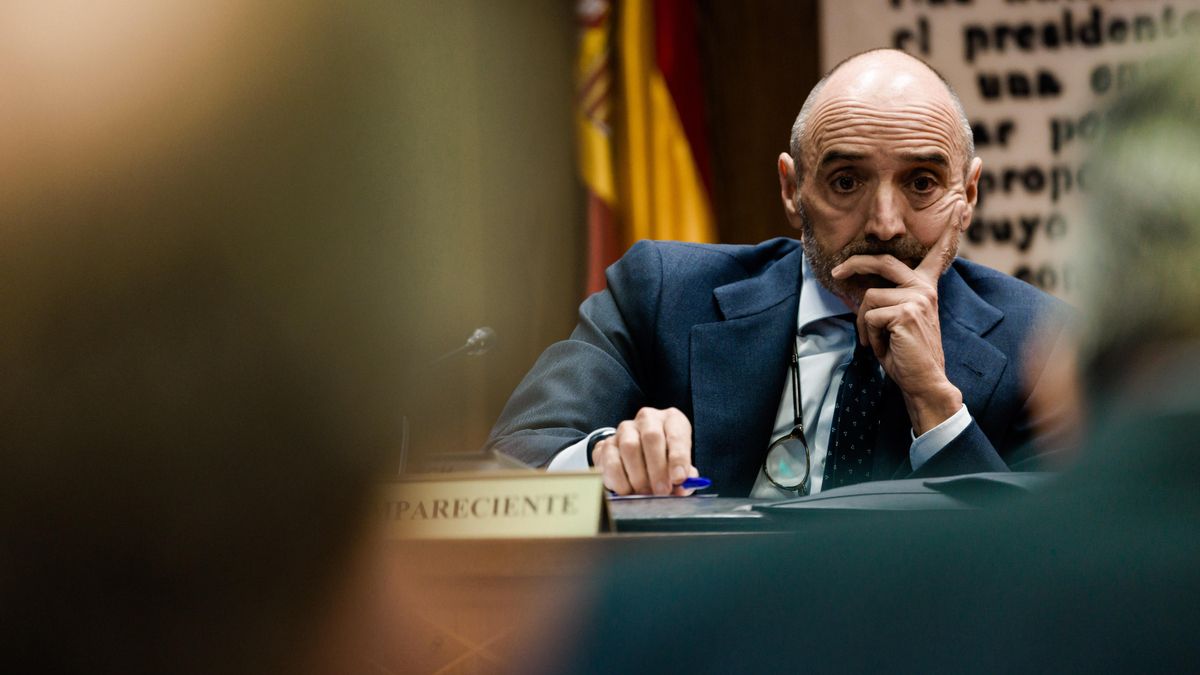 El empresario Julio Martínez comparece en la comisión de investigación del Senado.