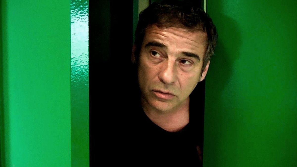Cómo ‘Gente en sitios’ arruinó cualquier expectativa y descubrió una risa nueva