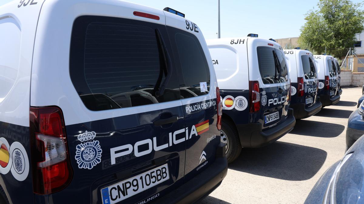 Vehículos de la Policía Nacional.