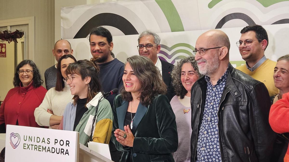 La candidata de Unidas por Extremadura a la presidencia del Gobierno extremeño, Irene de Miguel, comparece para valorar los resultados electorales.