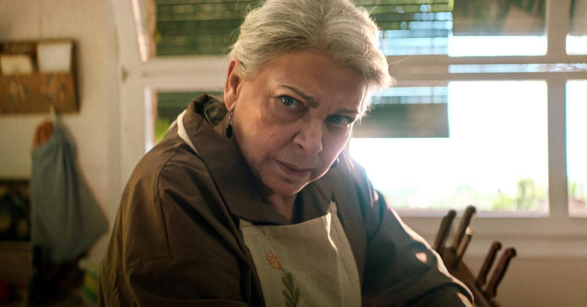‘Dos tumbas’, una abuela indomable en busca de venganza