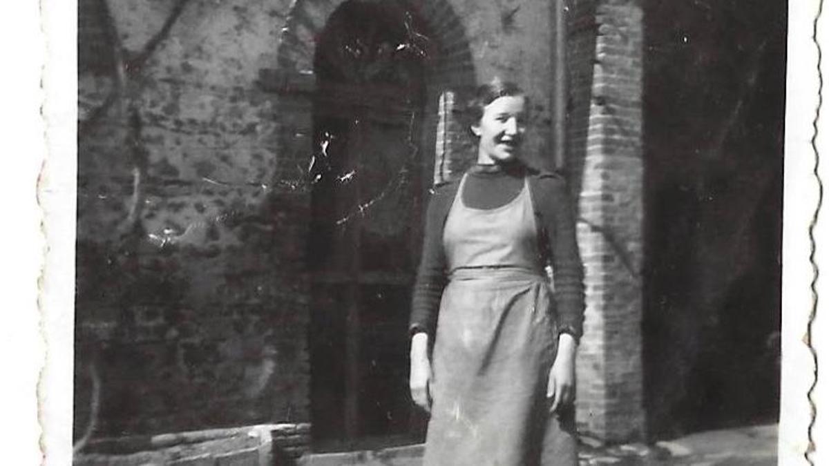 María Alivio en Montaigut en Combrailles, después de la II Guerra Mundial.