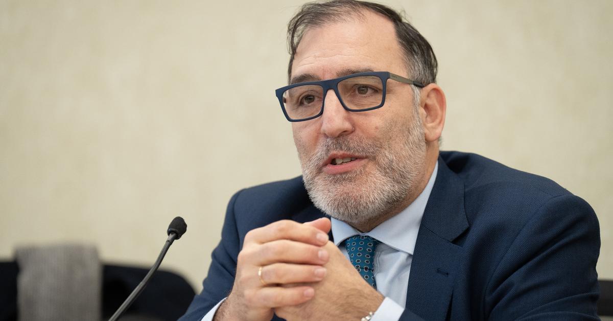 El CGPJ insta a abrir expediente al juez Velasco por llamar a Irene Montero "cajera del Mercadona"