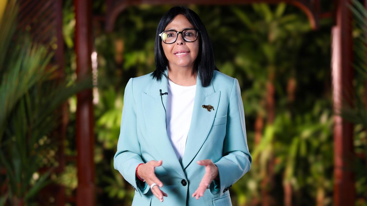 Fotografía difundida por la Presidencia de Venezuela de la presidenta encargada, Delcy Rodríguez.