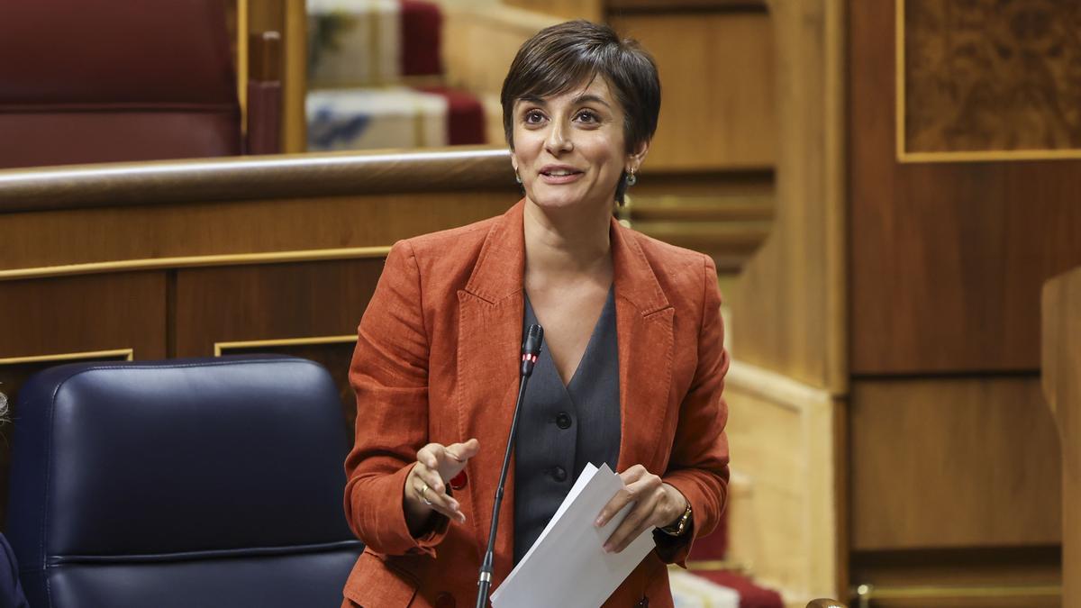La ministra de Vivienda, Isabel Rodríguez, en el Congreso.