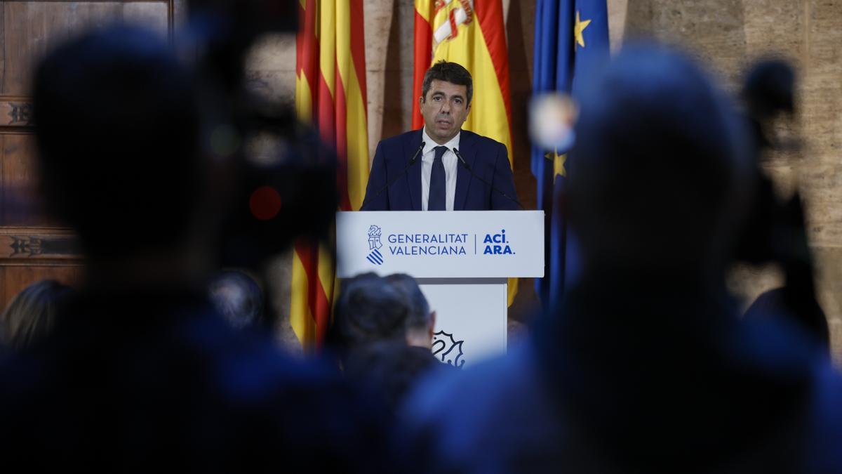 Carlos Mazón comparece en el Palau de la Generalitat.