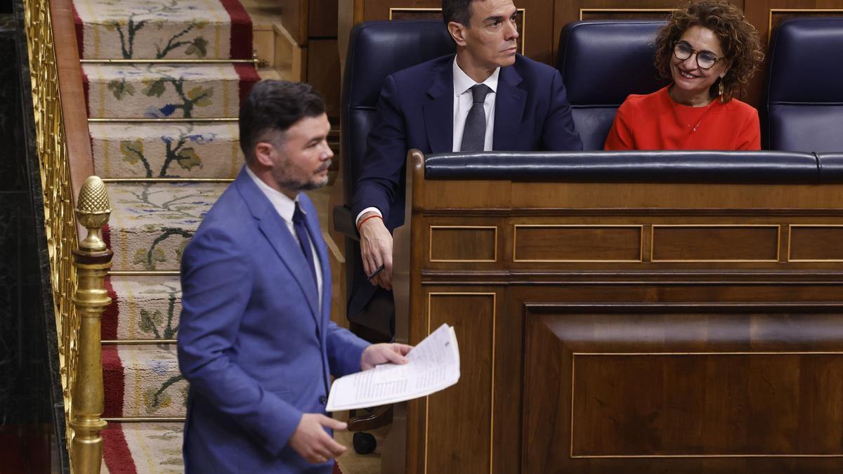 El PSOE cruza los dedos para que haya una lista competitiva a su izquierda: “Necesitamos que se unan”