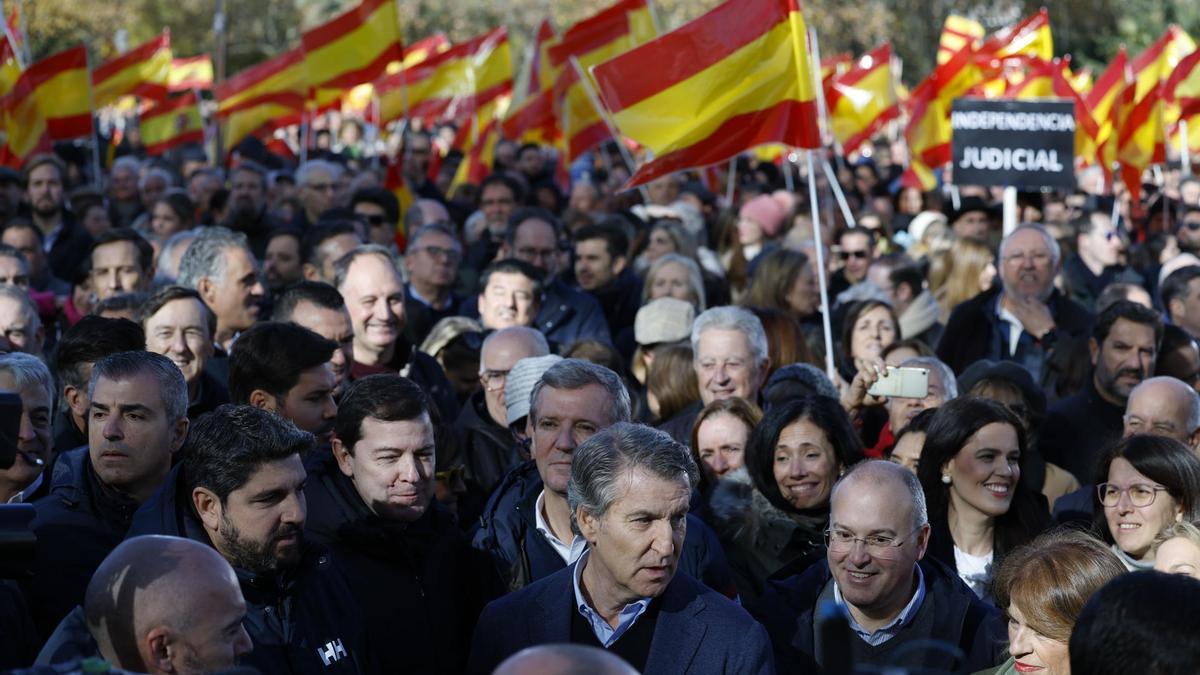 Reunión de momias en el templo de Debod
