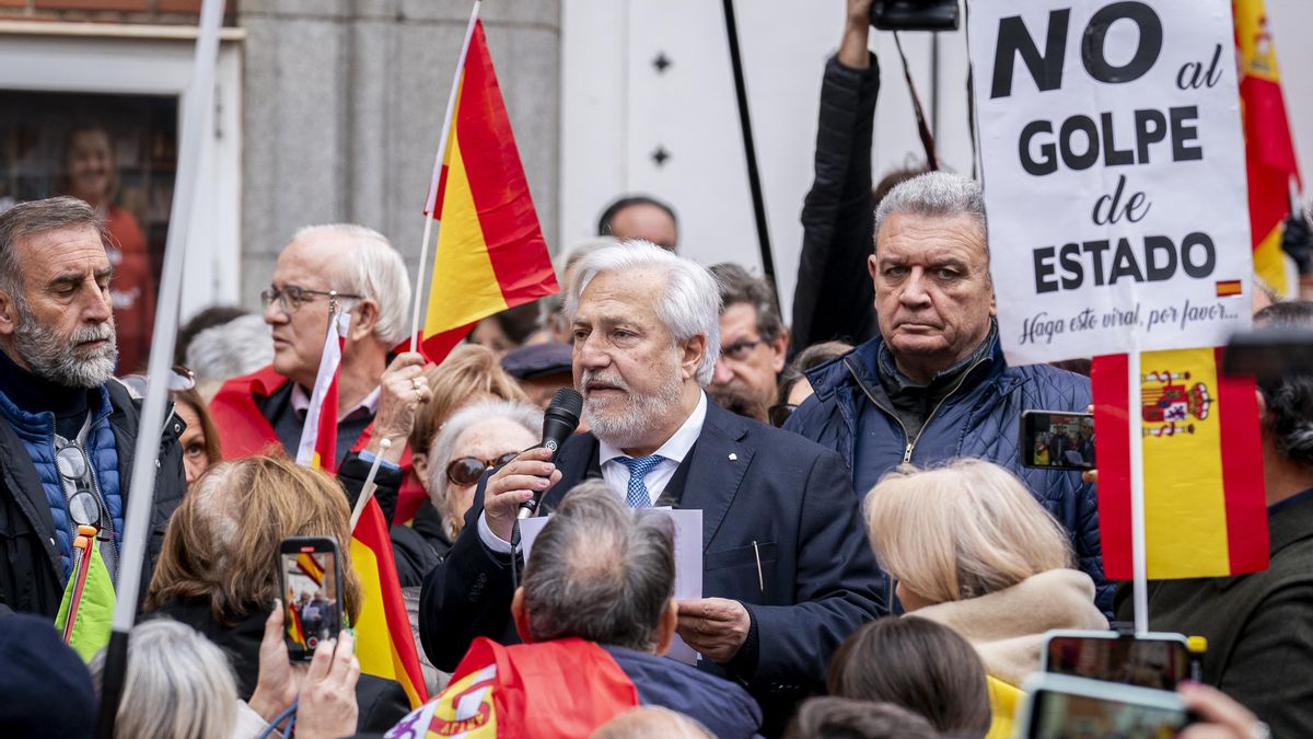 La cúpula de Plus Ultra recurrió al empresario Julio Ariza para intentar frenar a Vox en los juzgados
