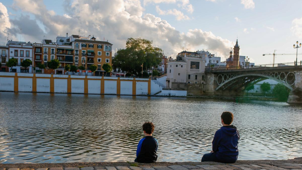 Río Guadalquivir a su paso por Sevilla.