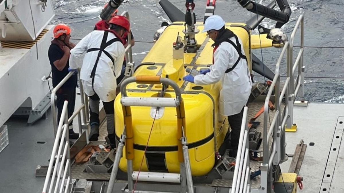 El submarino Uly X, en la zona de vertido de residuos radioactivos, en una imagen del geólogo marino Javier Escartín.