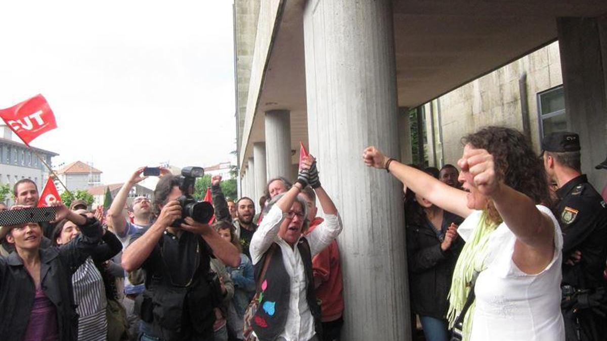 La activista Laura Bugalho pacta con la Fiscalía 11 meses de prisión por falsedad documental para ayudar a inmigrantes