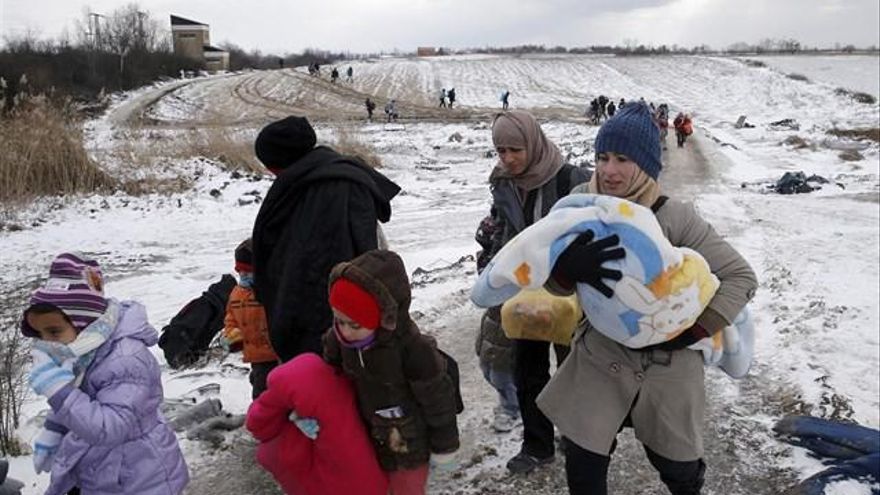 Podemos cuestiona a la Unión Europea el destino de los 3.000 millones aprobados para ayuda humanitaria.