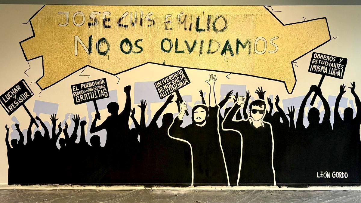 El mural reconstruido en torno a la pintada "José Luis Emilio no os olvidamos" en la Universidad Complutense de Madrid.