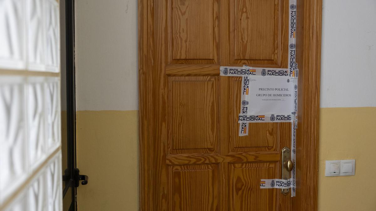 La Policía Nacional investiga la muerte de un hombre y una mujer en su casa de Las Palmas.