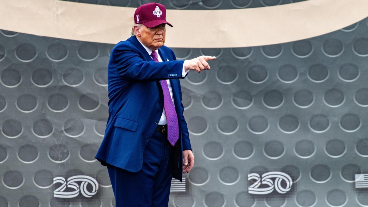 Donald Trump en un mitin en Fort Bragg.