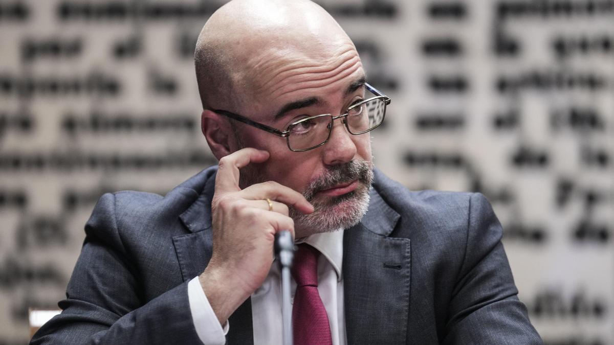 La Audiencia rechaza que el juez Peinado investigue al delegado del Gobierno en Madrid