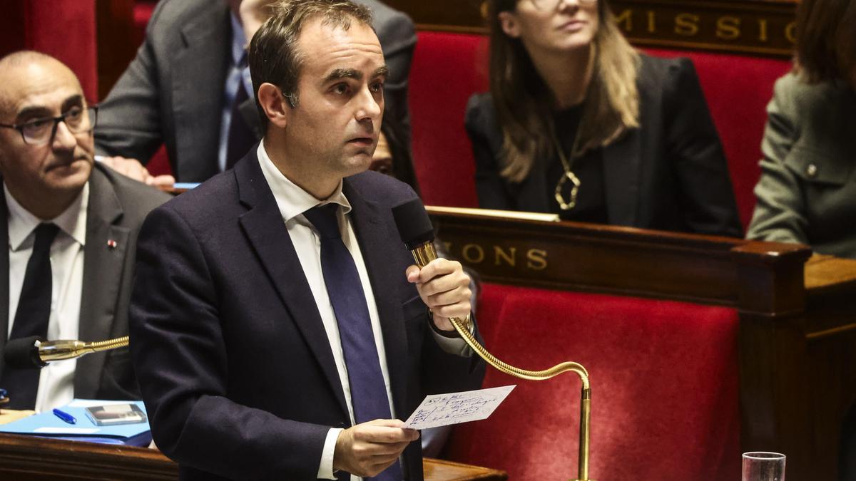 Las concesiones de Lecornu dan la oportunidad al Gobierno de sobrevivir gracias a los socialistas