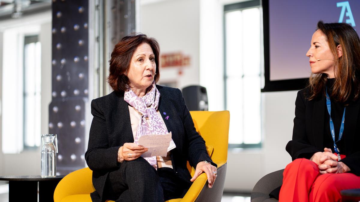 La fiscala general del Estado, Teresa Peramato, en una entrega de premios.