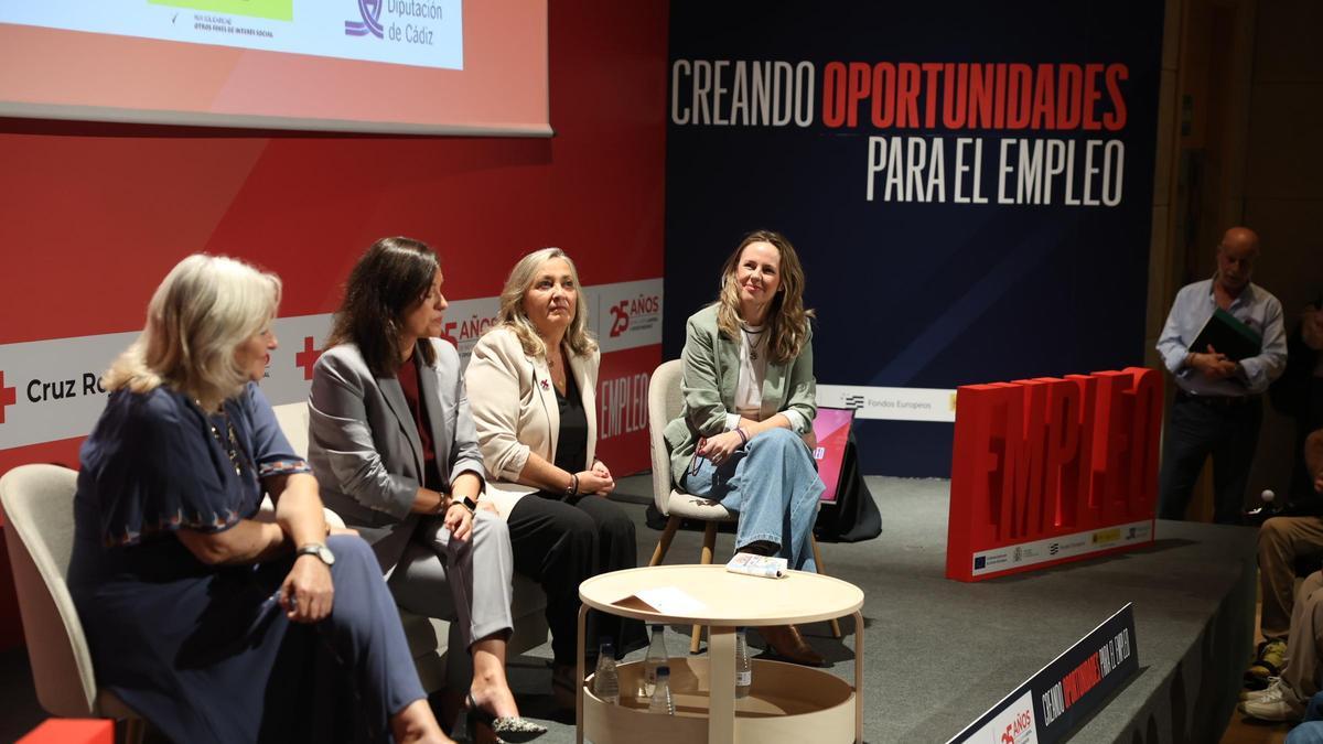Cruz Roja celebró su VI Feria de Empleo en San Fernando, Cádiz, el pasado 30 de septiembre.