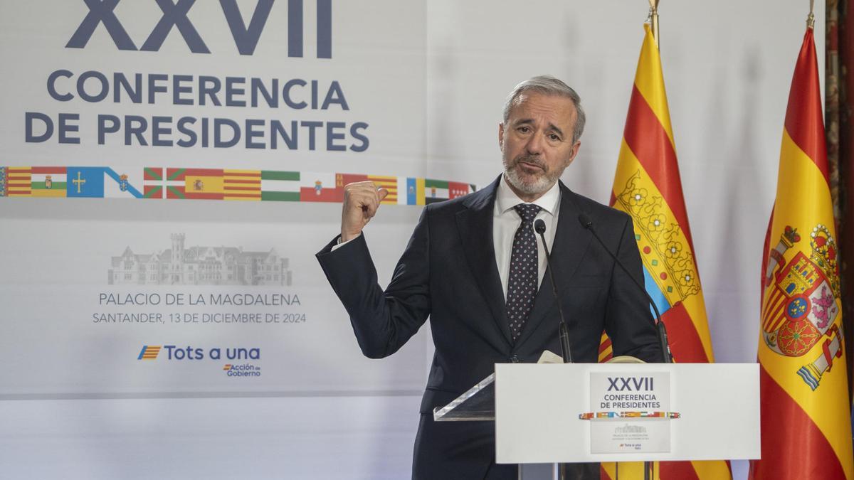 El presidente de de Aragón Jorge Azcón, realiza declaraciones durante la XXVII Conferencia de Presidentes.