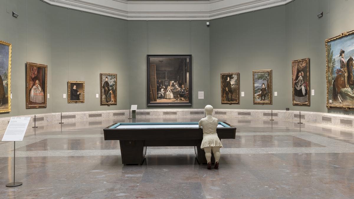 Instalación de las obras de la exposición “Juan Muñoz. Historias de Arte” en la sala 12 del edificio Villanueva del Museo Nacional del Prado.