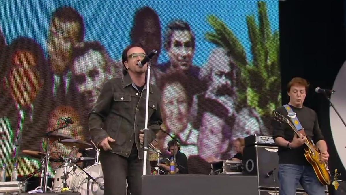 Bono y Paul McCartney en Hyde Park durante el Live 8