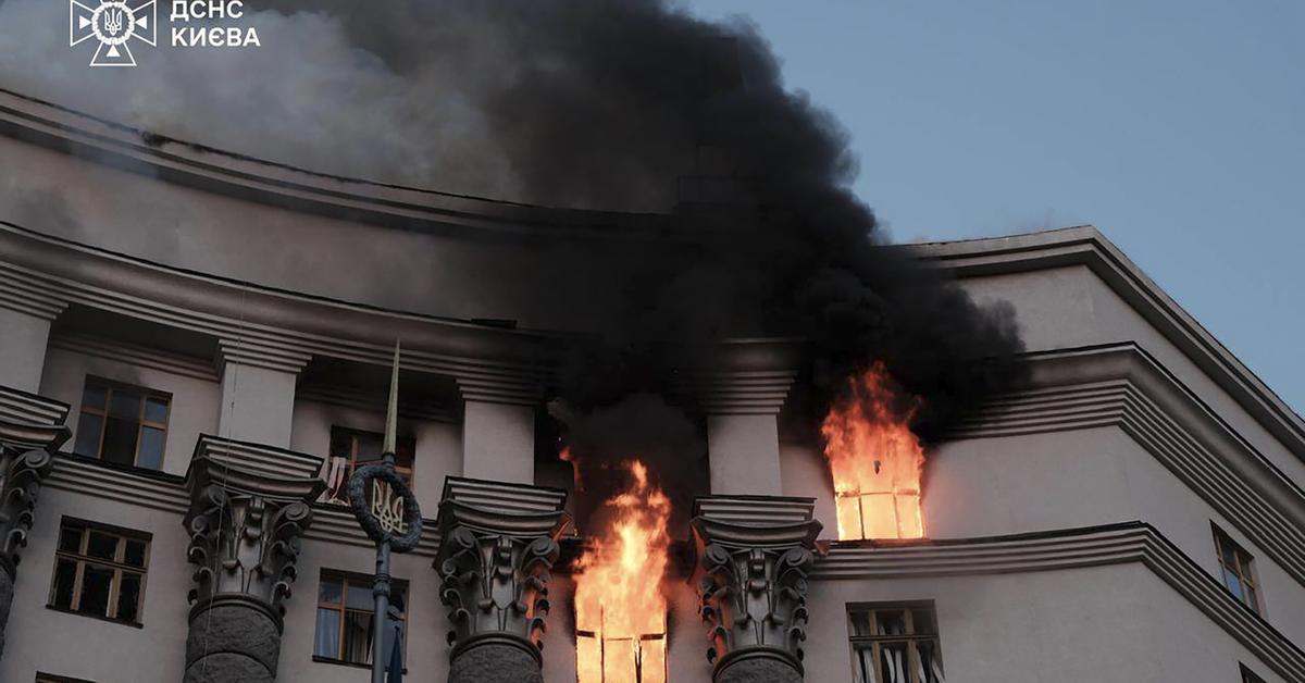 Rusia escala sus ataques y alcanza por primera vez la sede del Gobierno ucraniano en Kiev