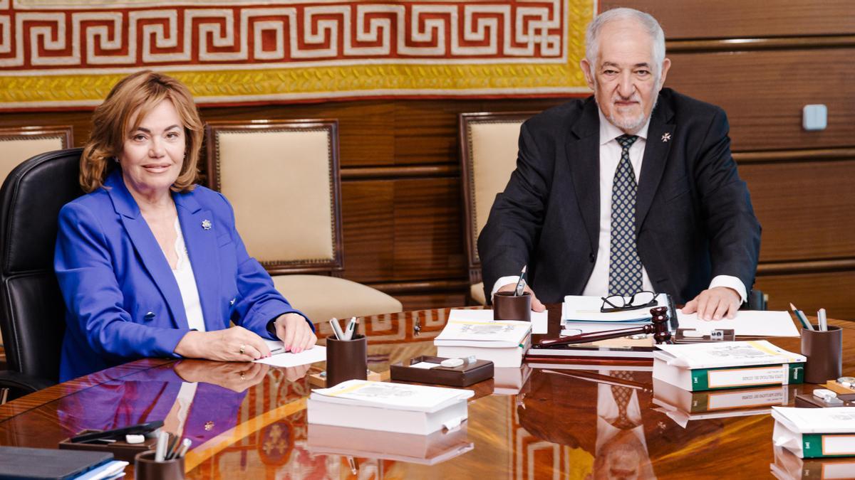 La vicepresidenta del Tribunal Constitucional y ponente de la sentencia sobre la amnistía, Inmaculada Montalbán, junto al presidente, Cándido Conde-Pumpido.