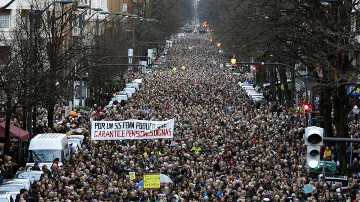Imagen de archivo de una manifestación en defensa de las pensiones en Bilbao.