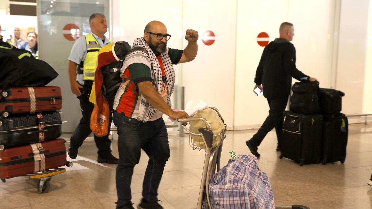 El activista español Sergio Toribio llega a Barcelona procedente de Tel-Aviv.