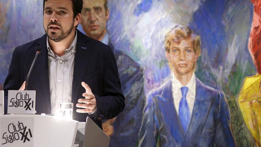 Garzón apuesta por salir de la OTAN y abandonar la "doctrina de Bush y de Hollande"