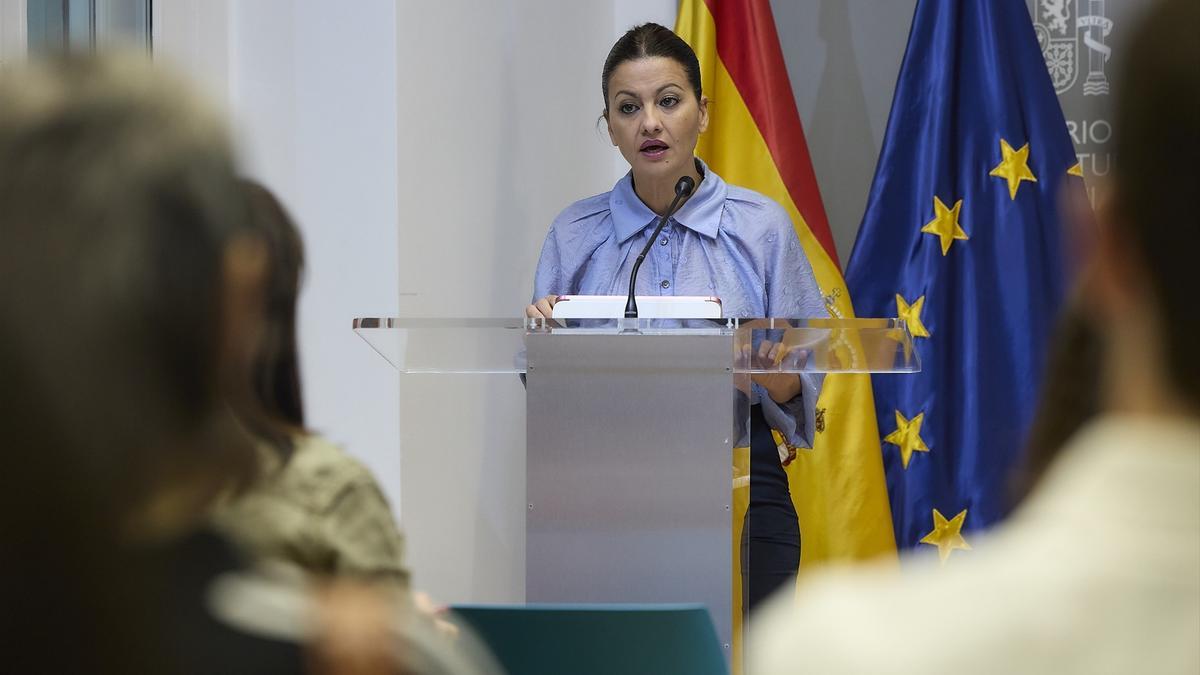 La ministra de Juventud e Infancia, Sira Rego, durante la presentación de un libro, en el Ministerio de Juventud e Infancia, en Madrid (España).
