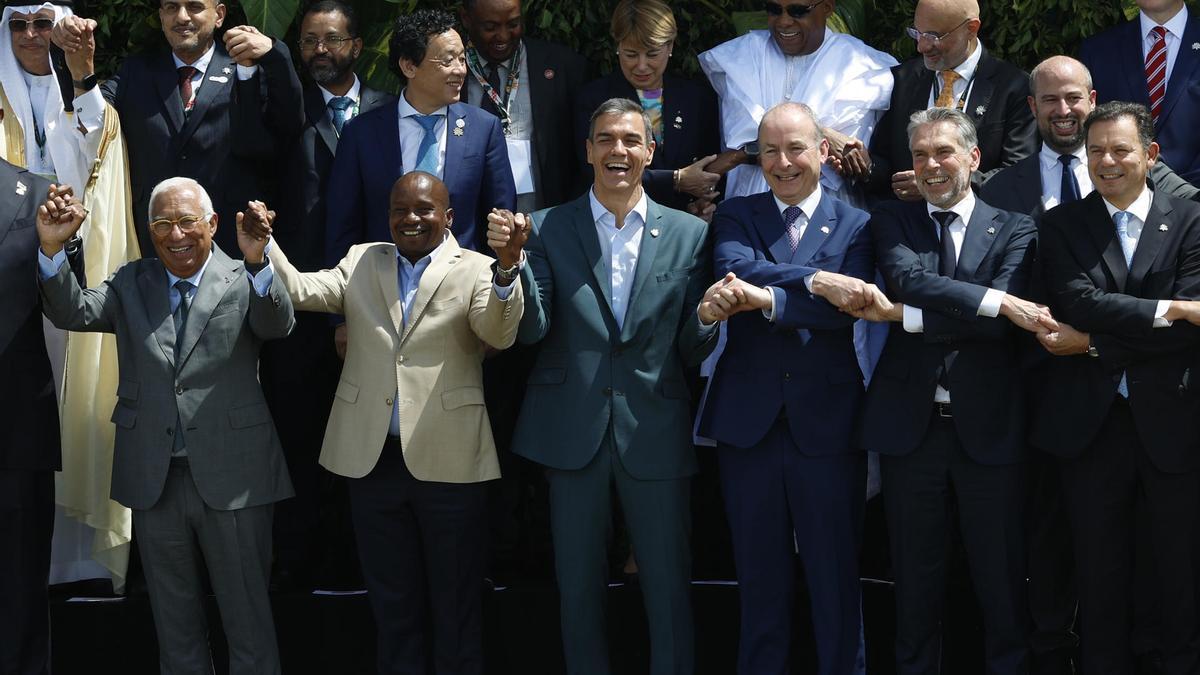 Sánchez carga contra la 